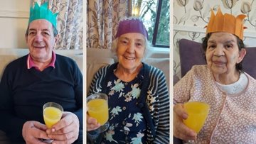 Christmas party for Leigh care home Residents and Colleagues